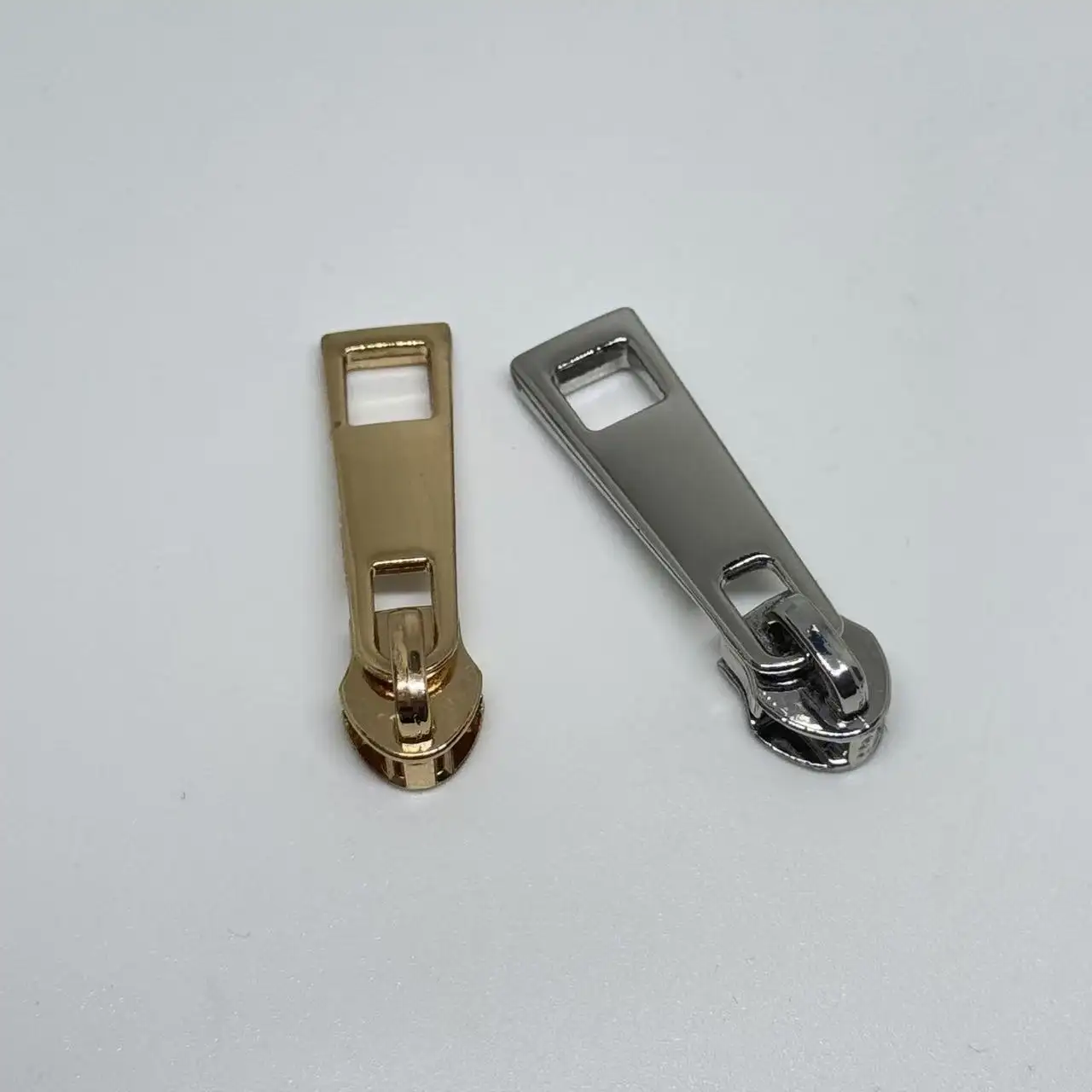 Metal Pullers